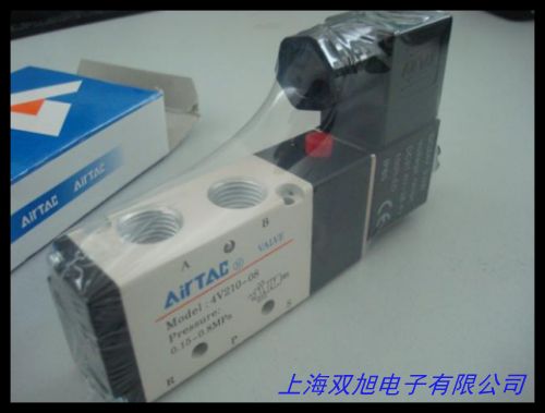 發(fā)電機配件調(diào)壓器 5kw單相三相電壓表 汽油機調(diào)壓部件2千瓦調(diào)壓表